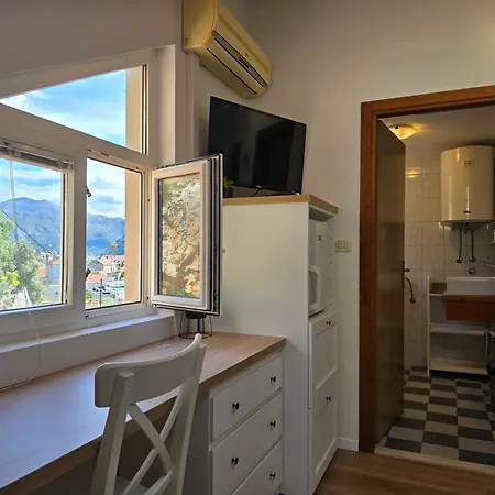 Ledinic بيت ضيافة 3*