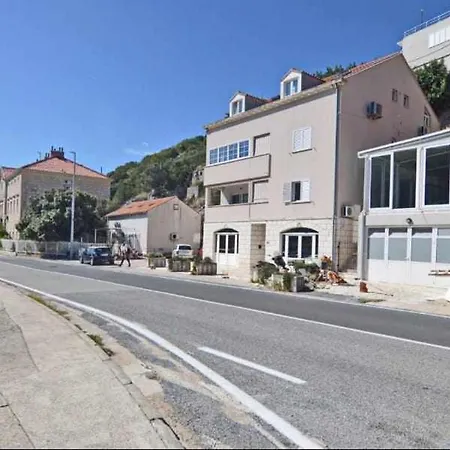 Ledinic بيت ضيافة 3*